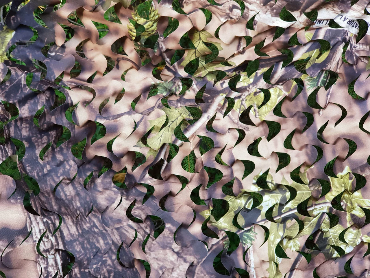 Live Decoys Gear -naamioverkko 1,5 X 3 M (Natural Blind -metsäkuvio) 1 Live Decoys Gear -naamioverkko 1,5 X 3 M (Natural Blind -metsäkuvio)